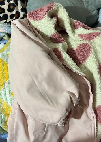 Pembe Kalp Desenli Çift taraflı mont - Görsel 3
