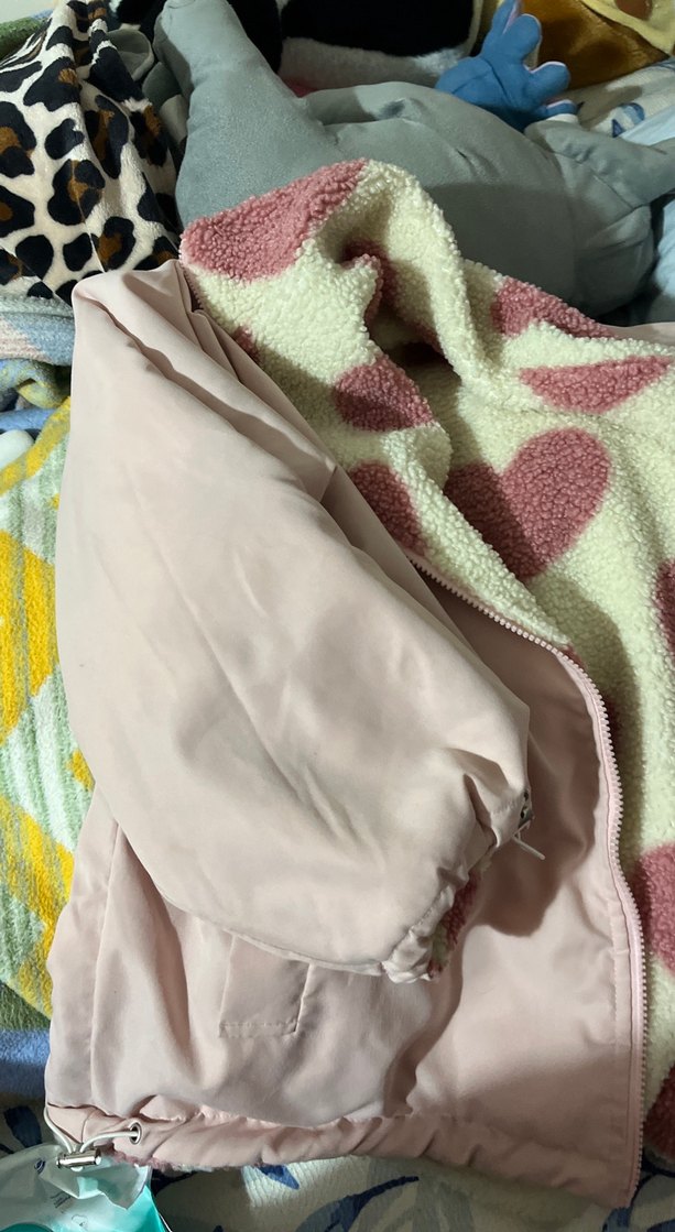 Pembe Kalp Desenli Çift taraflı mont - Görsel 3