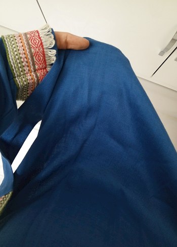 40 Beden Mavi Parlak Kumaşlı Kemerli Bohem Tunik