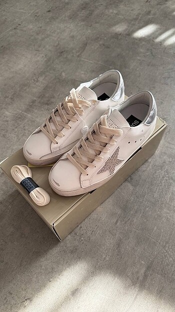 Golden Goose Deluxe Golden Goose