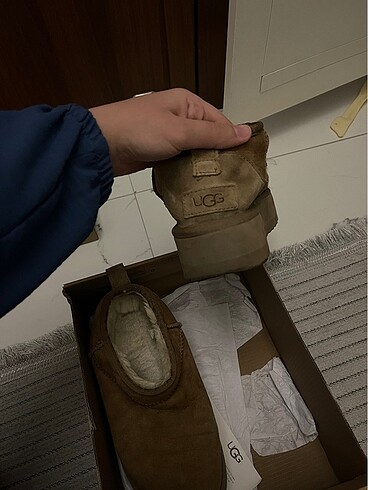 Ugg Ugg bot