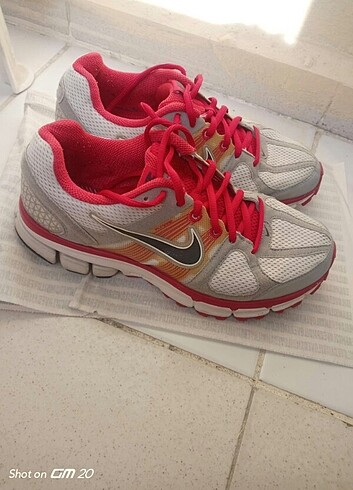 Nike Nike kadın ayakkabı