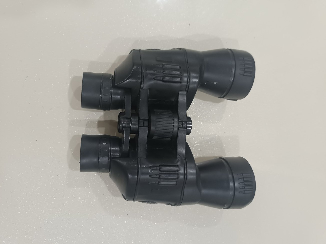 Siyah 20×50 dürbün - Görsel 4