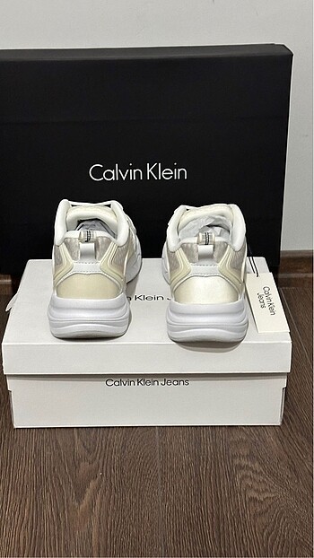 38 Beden beyaz Renk Calvin Klein kadın spor ayakkabı 38
