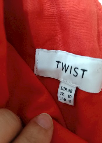 Twist Kırmızı Fırfırlı Straplez Mini Bluz
