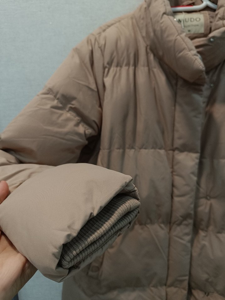 Bej Uzun Kadın Kışlık Düğmeli Mont - Görsel 3