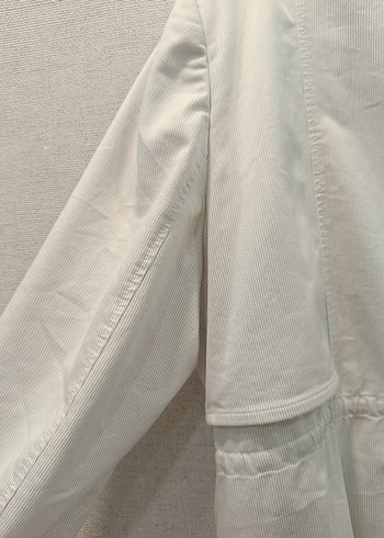 Uzun Beyaz Kadın Kaban trenc - Görsel 3