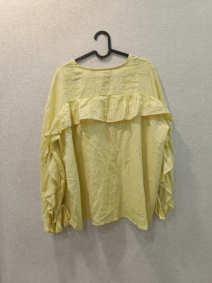 Sarı Keten Kadın Bluz, Fırfırlı, V Yaka - Görsel 4