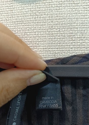 Düğmeli V Yaka Uzun Kollu Kahverengi Bluz - Görsel 4