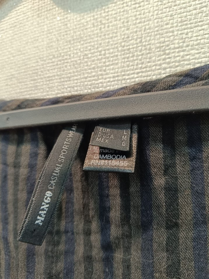 Düğmeli V Yaka Uzun Kollu Kahverengi Bluz - Görsel 3