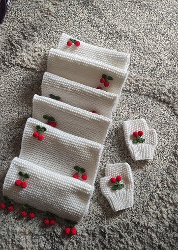 Çocuk Kirazlı Atkı ve Eldiven - Görsel 2