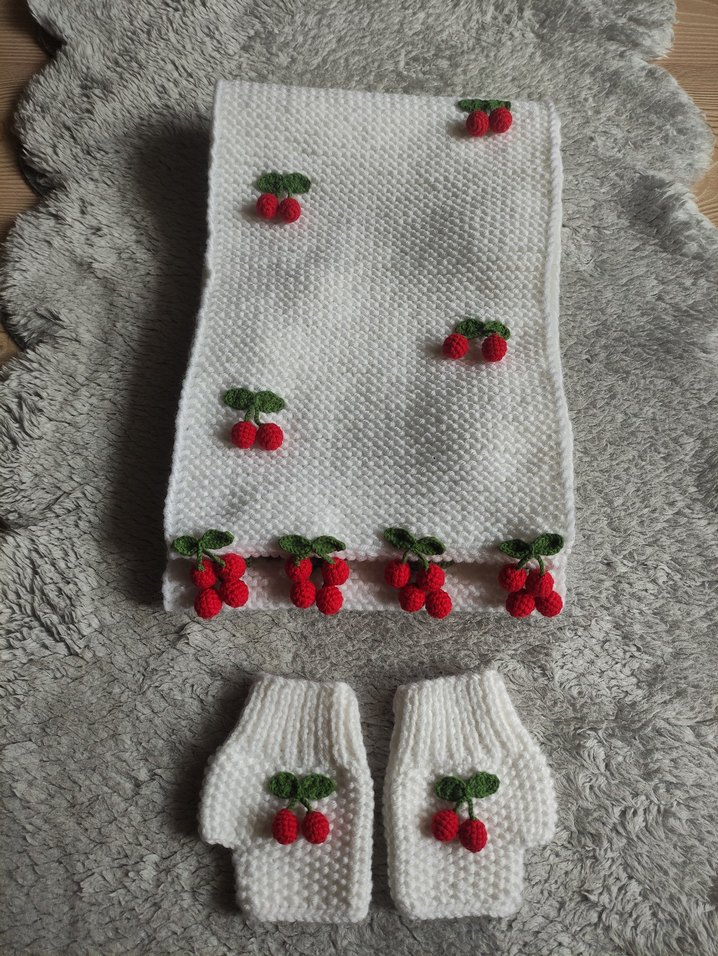 Çocuk Kirazlı Atkı ve Eldiven - Görsel 3