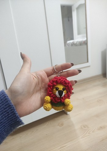 Renkli Aslan Figürlü El Örgüsü Anahtarlık - Görsel 3