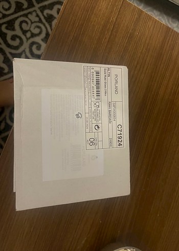 Porland 6 adet Altın Kenarlı İnce Cam Bardak hiç kullanılmamış