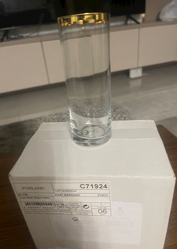 6 adet Altın Kenarlı İnce Cam Bardak hiç kullanılmamış - Görsel 3