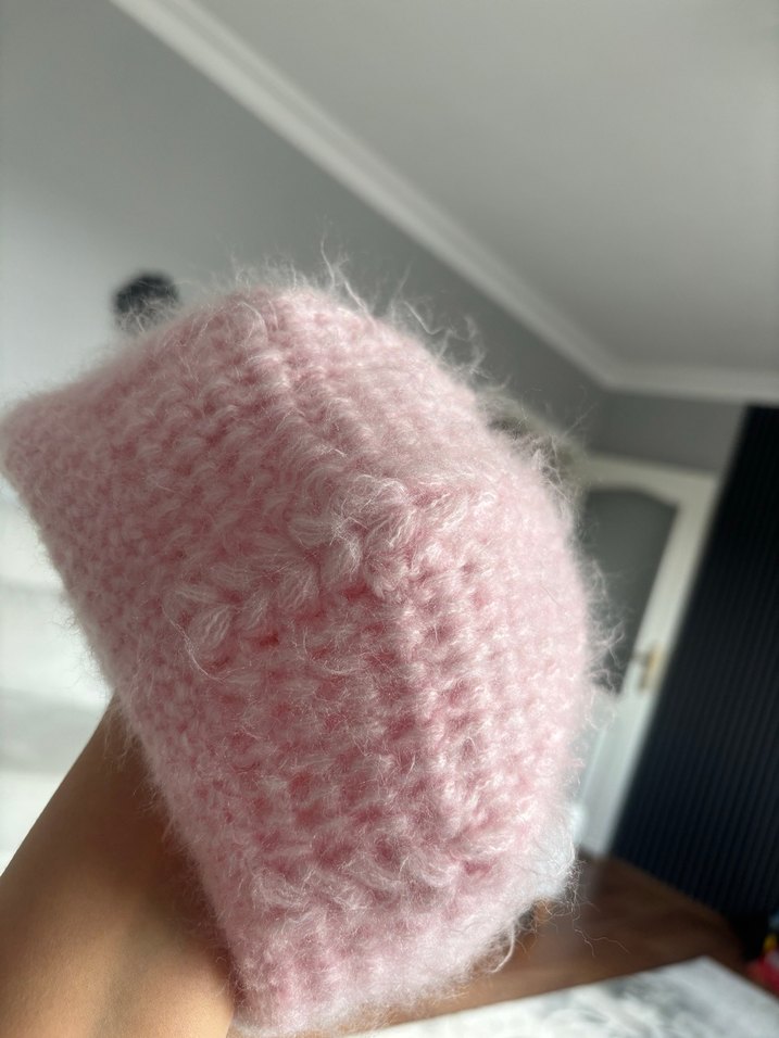 Pembe Örgü Kadın Bere - Görsel 2