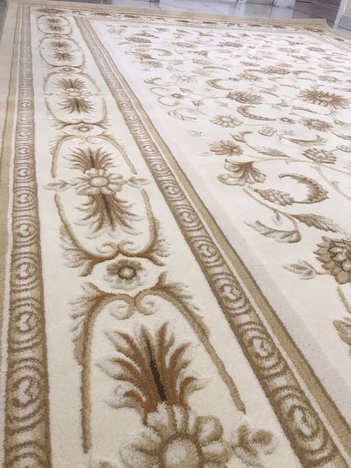 Bej Nakışlı Beyaz Halı - Görsel 3