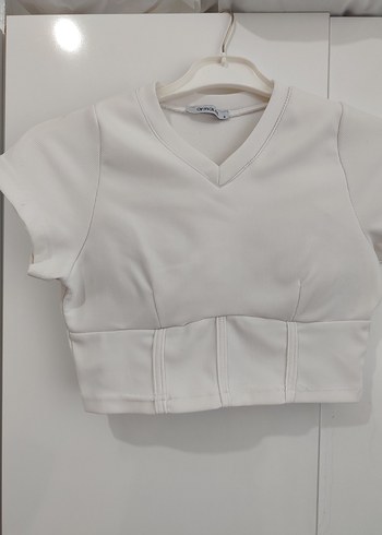 Armalife V Yaka Kısa Kollu Beyaz Crop Top