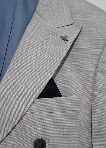 Gri Düğmeli Erkek Takım Elbise - Görsel 6