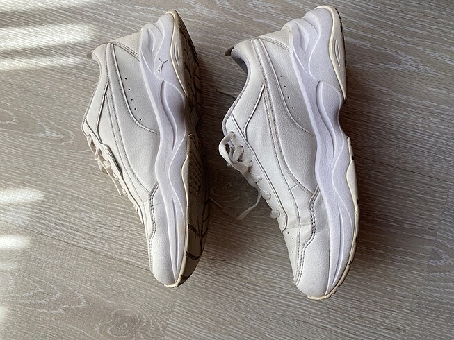 38 Beden beyaz Renk Puma beyaz 38 yumuşak taban