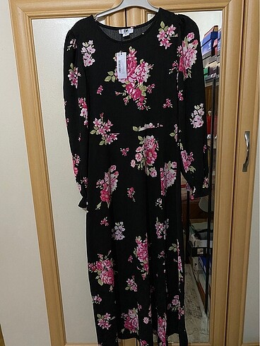 38 Beden Dorothty perkins elbise
