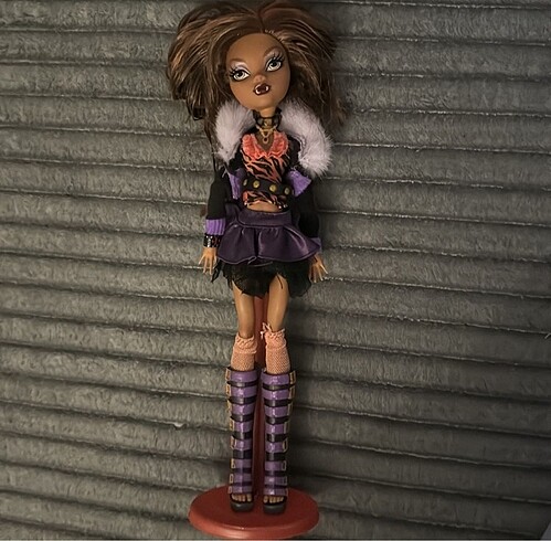 Golden Ties Wave 1 Clawdeen
