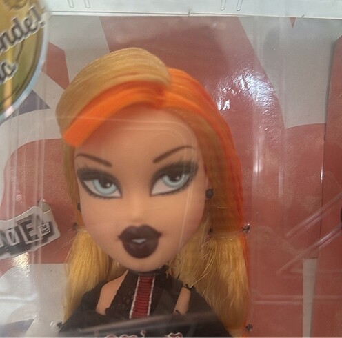 Bratz Pretty N? Punk Cloe Hasarlı Kutu