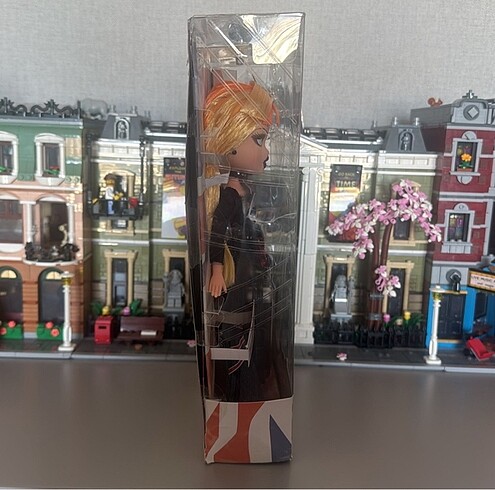  Beden Renk Bratz Pretty N? Punk Cloe Hasarlı Kutu