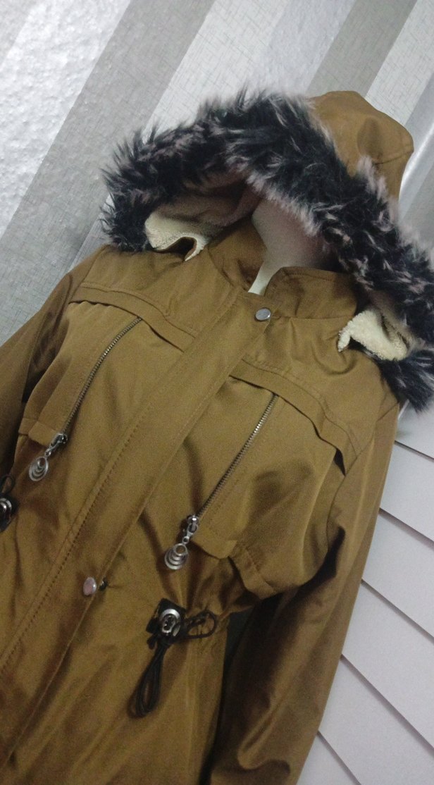 Kahverengi Uzun Kadın Parka Kürklü Kapüşonlu - Görsel 2