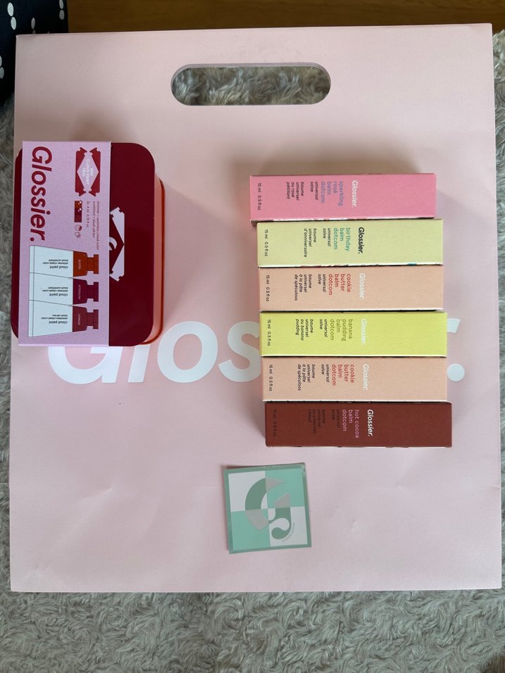 Glossier Cookie Butter Dudak Parlatıcısı 15 ml - Görsel 3
