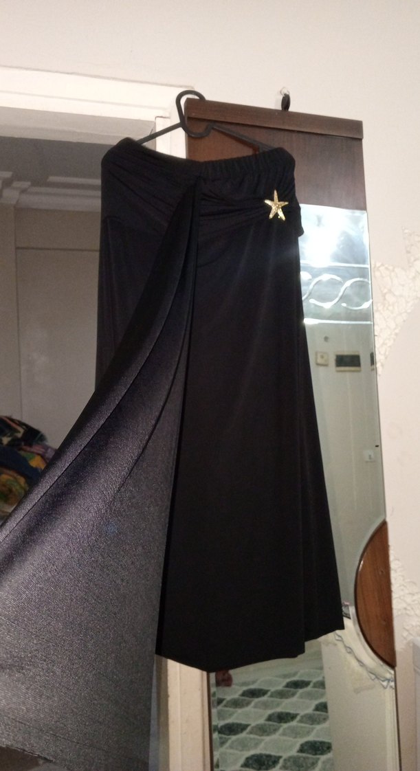 Drapeli Uzun Siyah Gotik Etek - Görsel 3