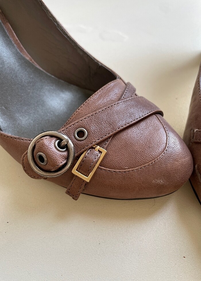 Topuklu ayakkabı - Görsel 4