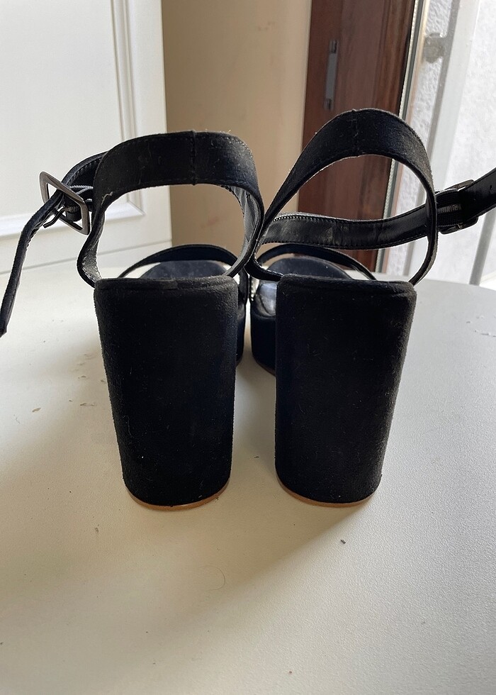 Dolgu topuklu ayakkabı - Görsel 3