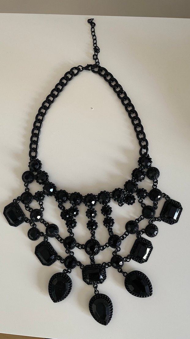 Siyah Gotik Zincir Detaylı Midi Kolye - Görsel 2