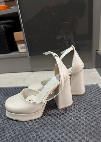 Beyaz Platform Topuklu Kadın Abiye Ayakkabı - Görsel 2