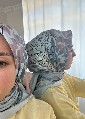 Beden çeşitli Renk Zincir Detaylı Çok Renkli Kadın eşarp