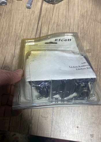 Efcell Dijital Gri Pil Şarj Cihazı - Görsel 2