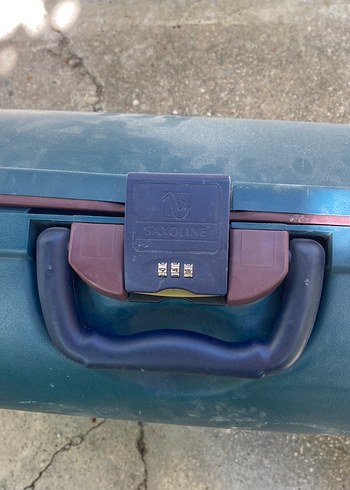 Koyu yeşil büyük boy valiz - Görsel 4