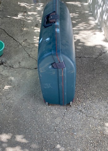 Koyu yeşil büyük boy valiz - Görsel 3