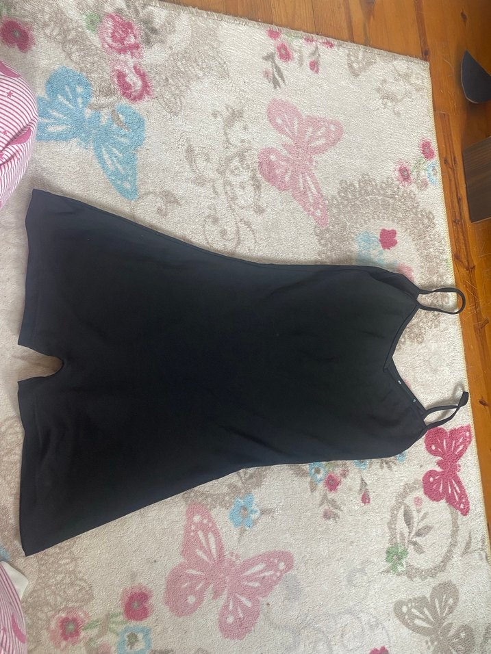 Siyah Dantel Detaylı Kısa Tulum - Görsel 2