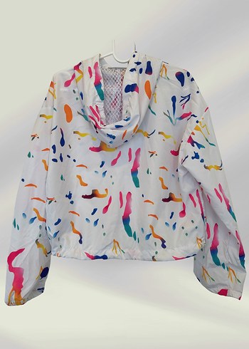 Renkli Kapüşonlu Kadın Rüzgarlık - Görsel 3