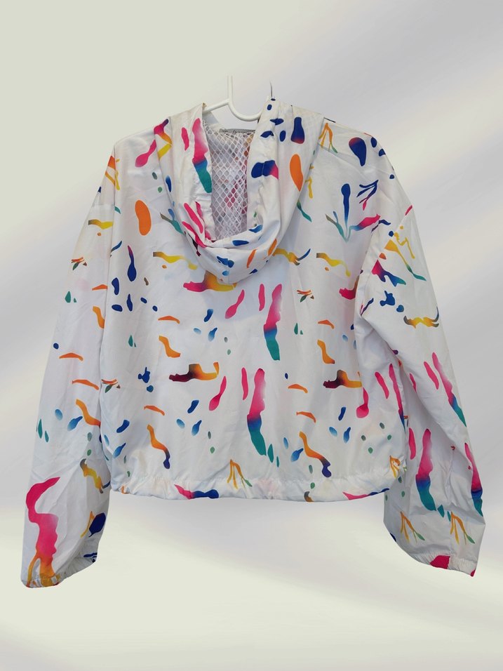 Renkli Kapüşonlu Kadın Rüzgarlık - Görsel 3