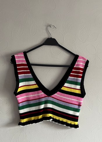 Çizgili Renkli V Yaka Örgü Mini Atlet - Görsel 2