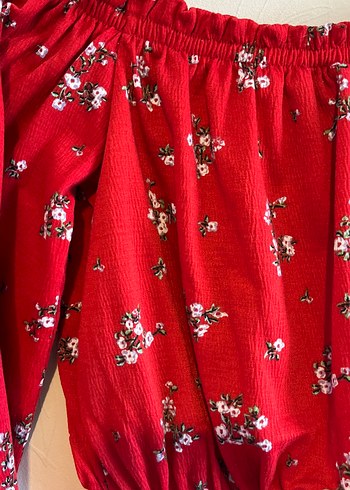 Kırmızı Çiçek Desenli Uzun Kollu Crop Bluz - Görsel 3