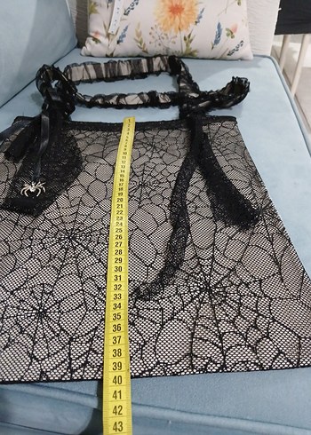  Beden siyah Renk Dantel Detaylı Gotik Kadın Çanta