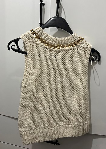 Zara Zincir Detaylı Kısa Triko Kadın Süveter