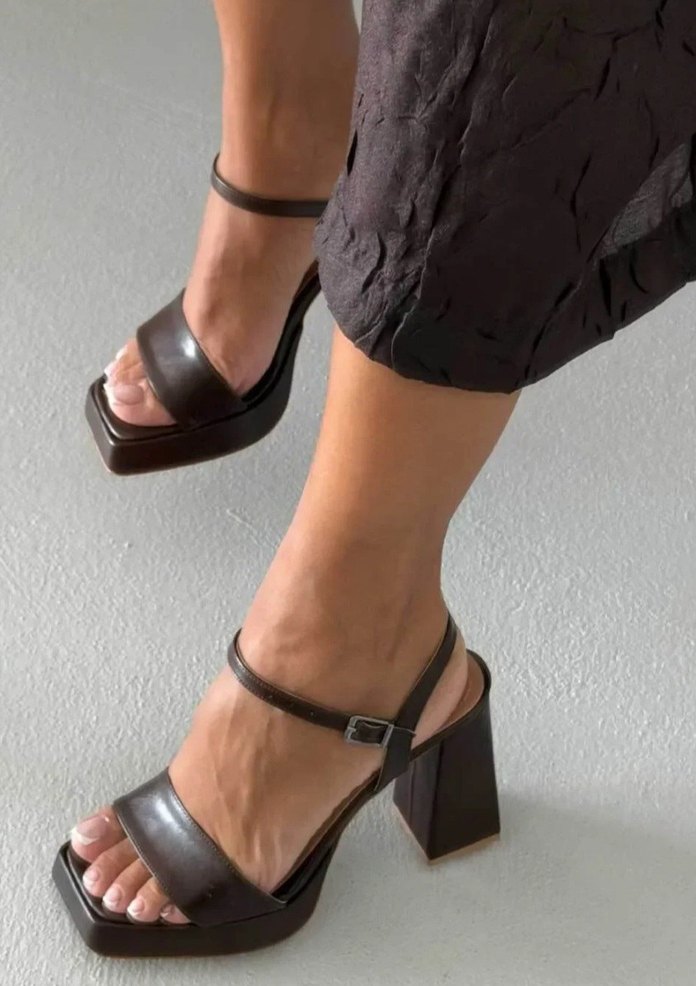 Kahverengi Deri Platform Topuklu Kadın Sandalet - Görsel 3