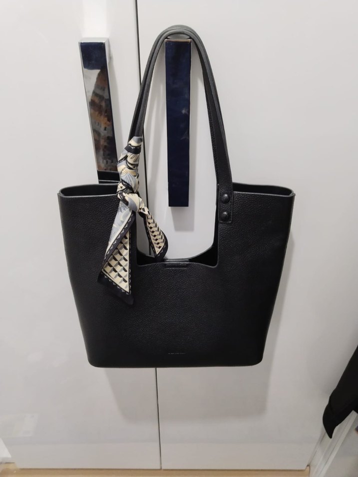 Siyah Deri Tokalı Minimalist Kadın Çanta - Görsel 2