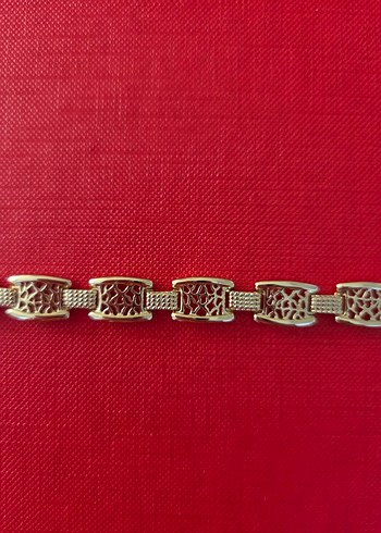 Zincir Detaylı Altın Renkli Kadın Bileklik - Görsel 4