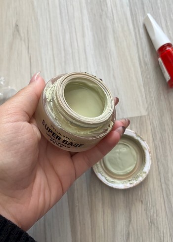 Revolution Super Base Renk Düzeltici BB Krem - Görsel 2